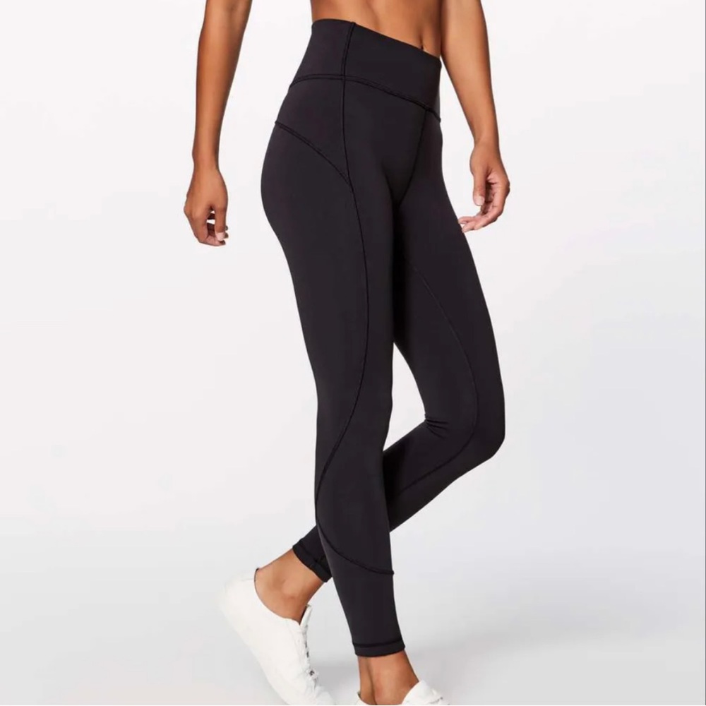 Lululemon In Movement tight 25”